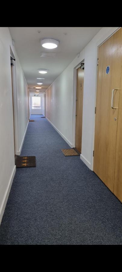 Spacious London Apartment 5 Min Walk To Leytonstone Underground Station And 5 Stops To Zone 1 Buitenkant foto